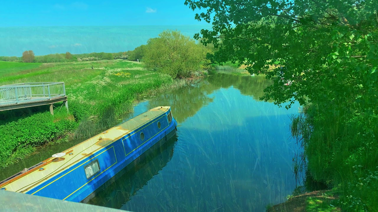 Stanwick lakes, country walking