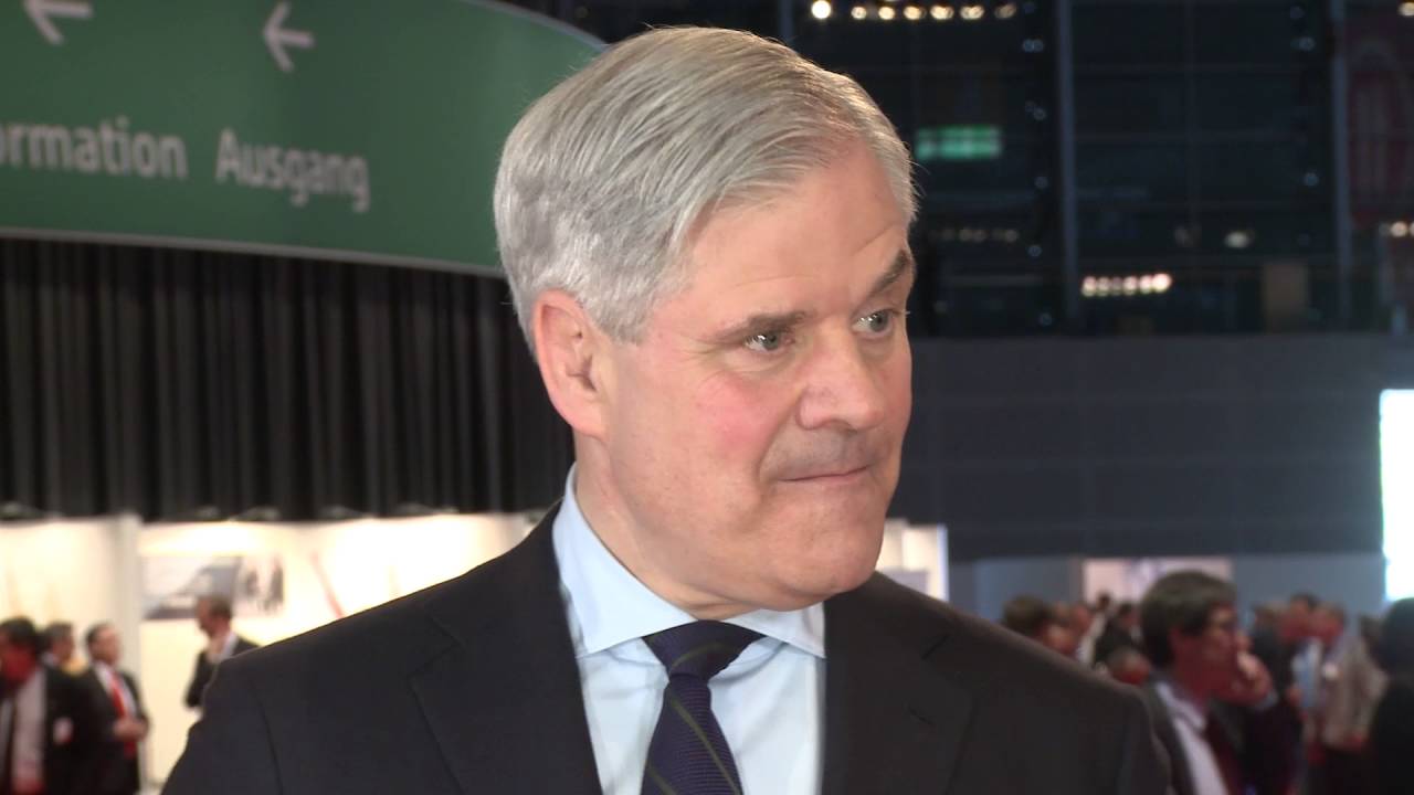 Andreas Dombret beim Sparkassentag - YouTube