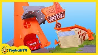 Disney Cars Cozy Cone Spiral Rampway Story Set Playset Toy Review with Lightning McQueen & Mack