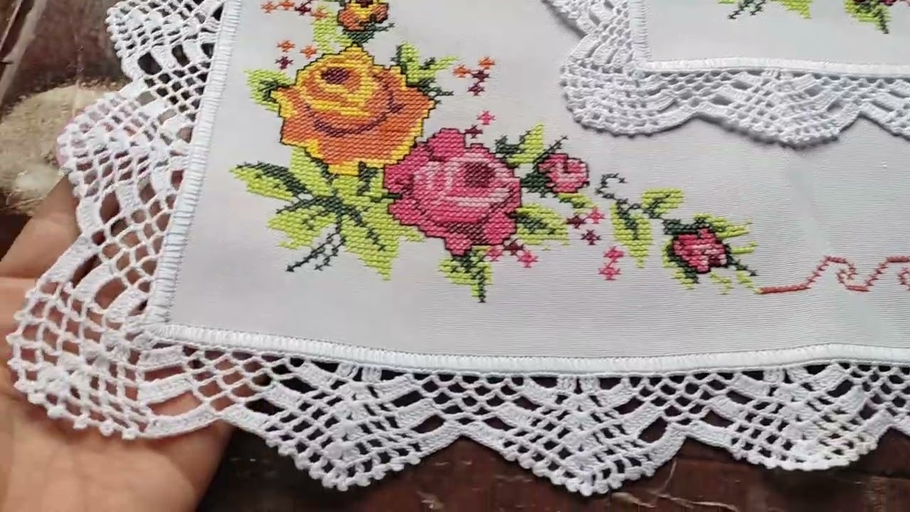 Toalha Bordada ponto cruz