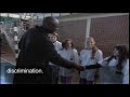 Liliam Thuram visits Kosovo (French subtitles)