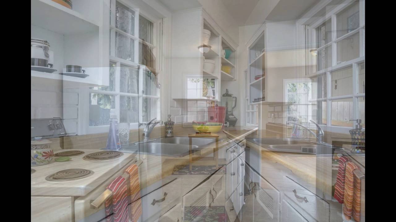 Concordia Cape Cod at 2010 NE Lombard St, Portland by AnnaMarie Davault