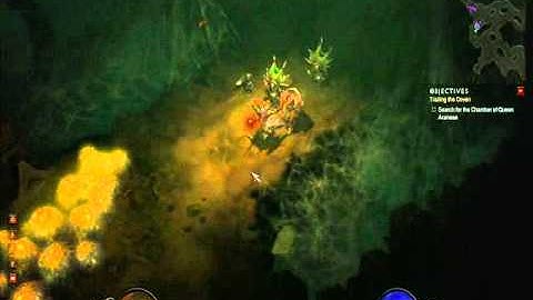 Diablo 3: Templar and witch doctor (level 53) outrun spiderlings in Caverns of Araneae (hell mode)