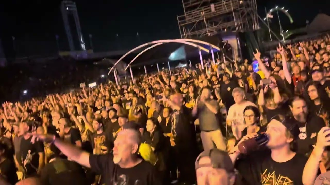 Slayer Dead Skin Mask complete Hershey 2025