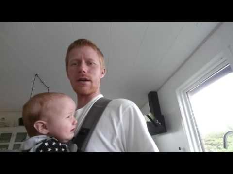Video: Baby Buede Tilbage: Årsager, Løsninger Og Hvornår Man Skal Bekymre Sig