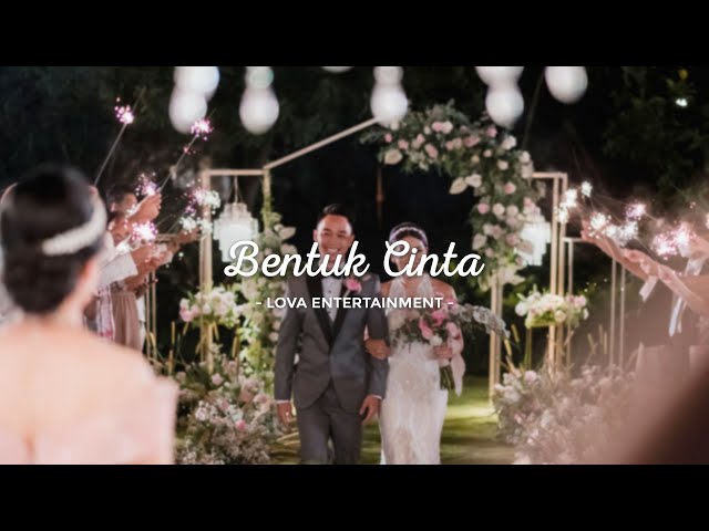 Bentuk Cinta cover by Lova Entertainment Bali class=