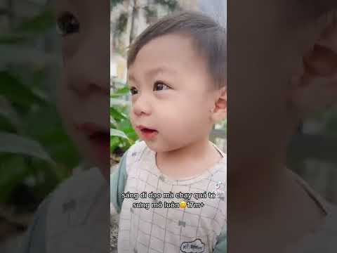 Video Em bé té xong bị sưng miệng luôn - youtube