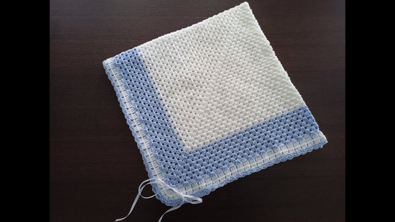 Manta para bebés celeste y blanca