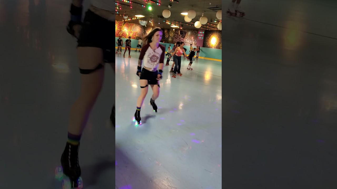 Great Skate Roller Skating Rink In Glendale Arizona. YouTube