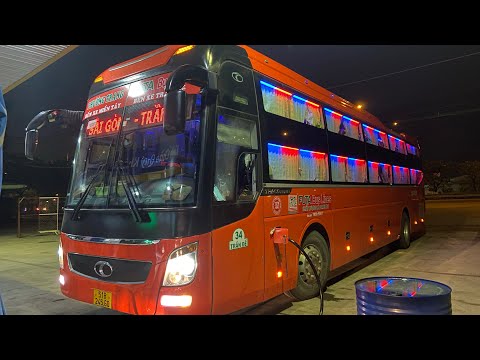 Video Xe Phương Trang 51B-245.60 Rời Bến Xe Miền Tây Đi Đổ... - youtube