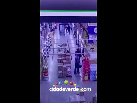 Casal flagrado furtando picanha de supermercado em Picos