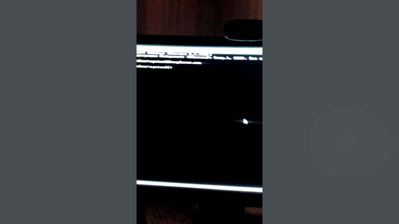 В игре появляется черный экран. Черный экран. Windows на экране черные квадраты. Чёрный экран и мигающий курсор в Верхнем левом углу.