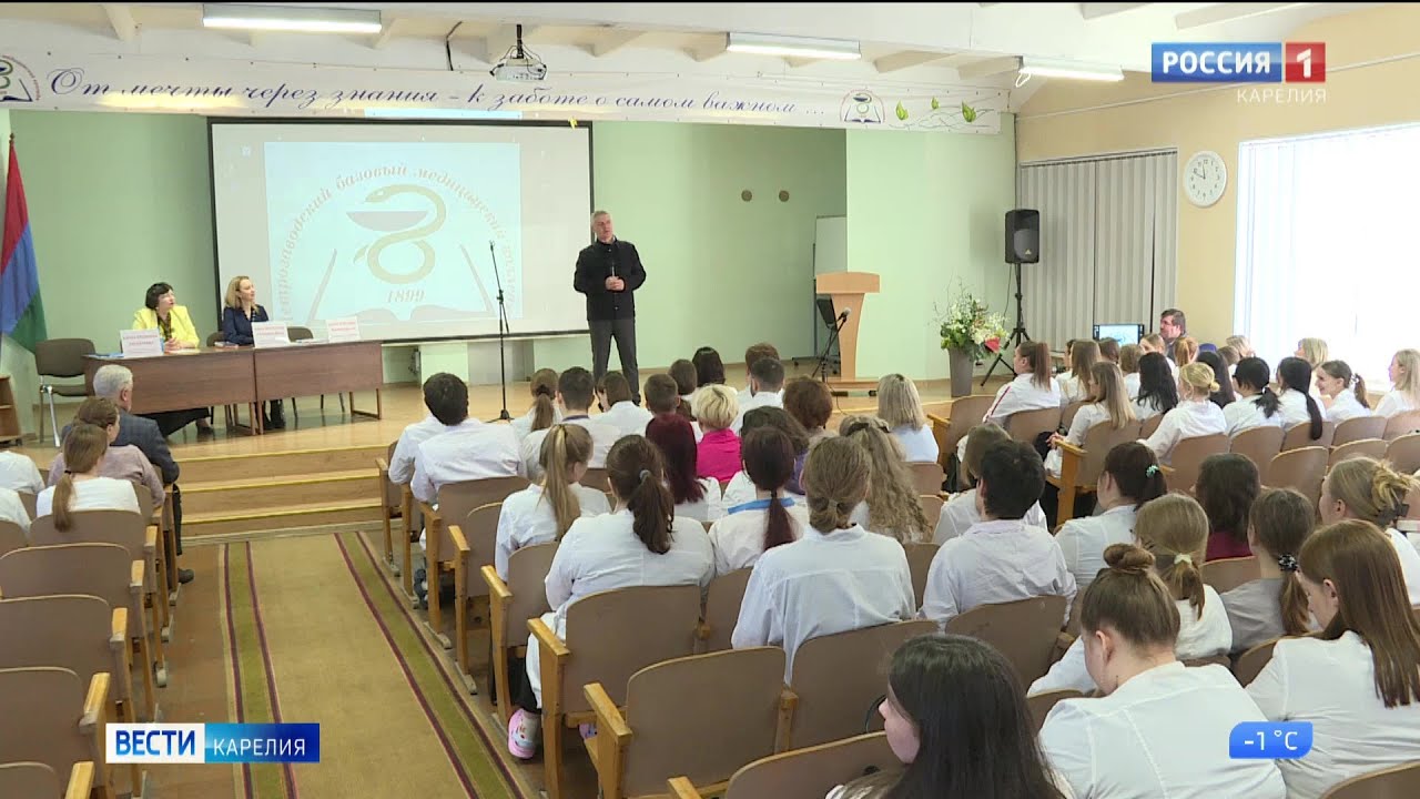 будущее человечество. идти по своему пути. встретимся в будущем. взгляд в будущее. майкл джей фокс и кристофер ллойд 2020.