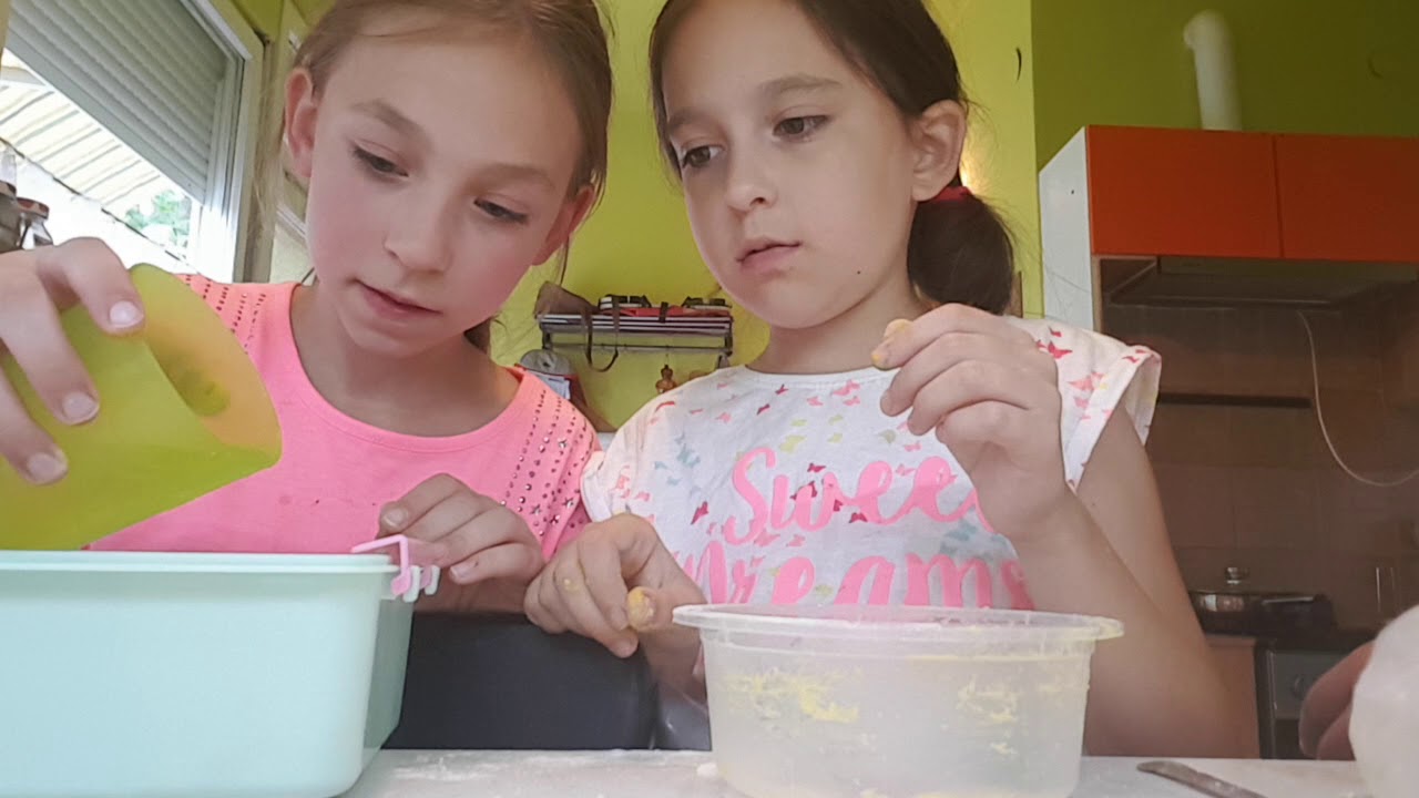 Slime,GYURMA....Egyszerű otthoni móka