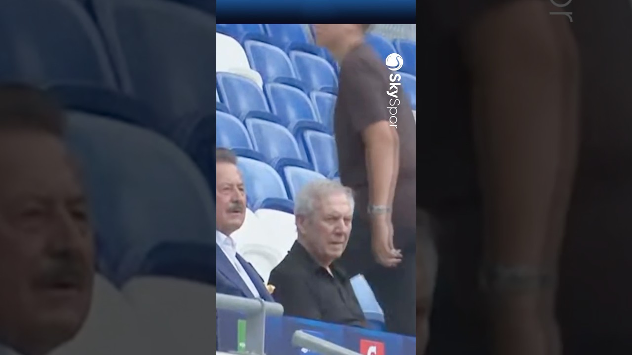 Fenerbahçe Başkanı Aziz Yıldırım ve yönetim kurulu üyeleri, Lyon maçı öncesi son idmanı takip ediyor