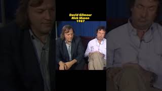 Video thumbnail of "😄 David Gilmour Jokes About Roger Waters - #pinkfloyd #music #shorts"