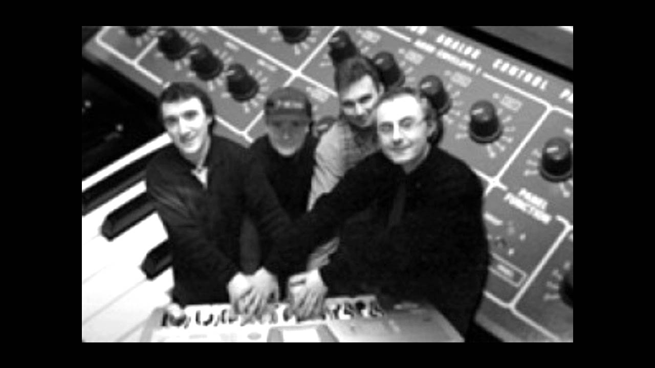 AT-MOOSS - Rock Out You