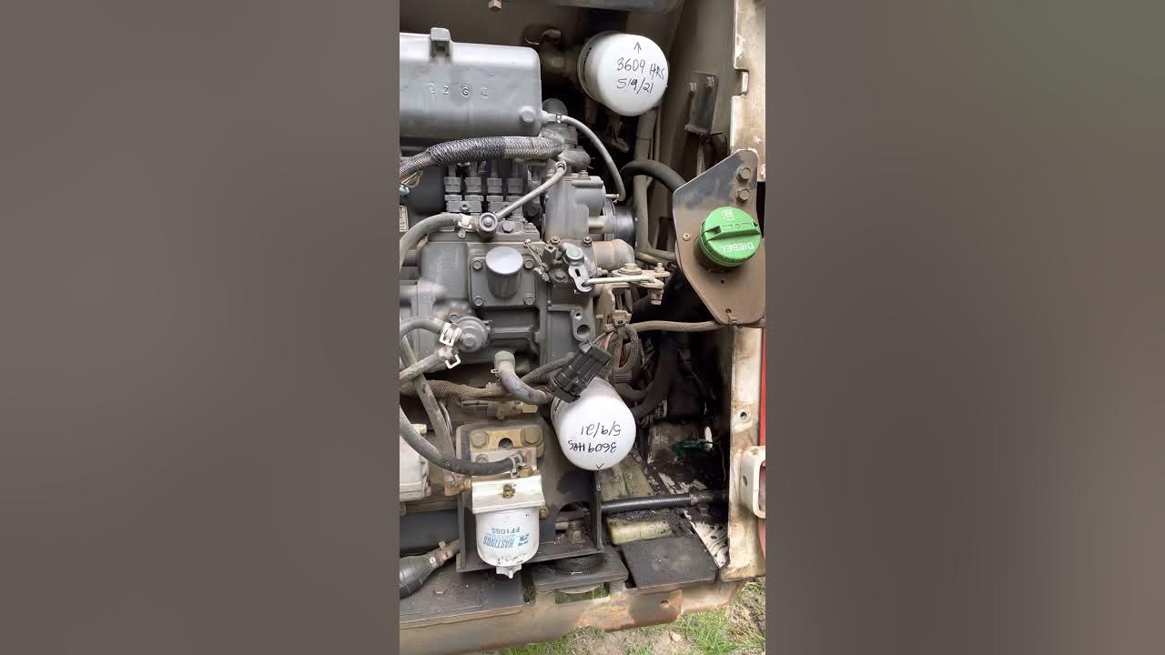 Bobcat T190 Bleeding, priming and starting after fuel filter change