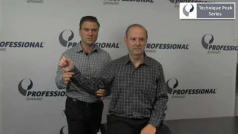 How to Perform the Shoulder External Rotation Lag Test  |  Technique Peek Series