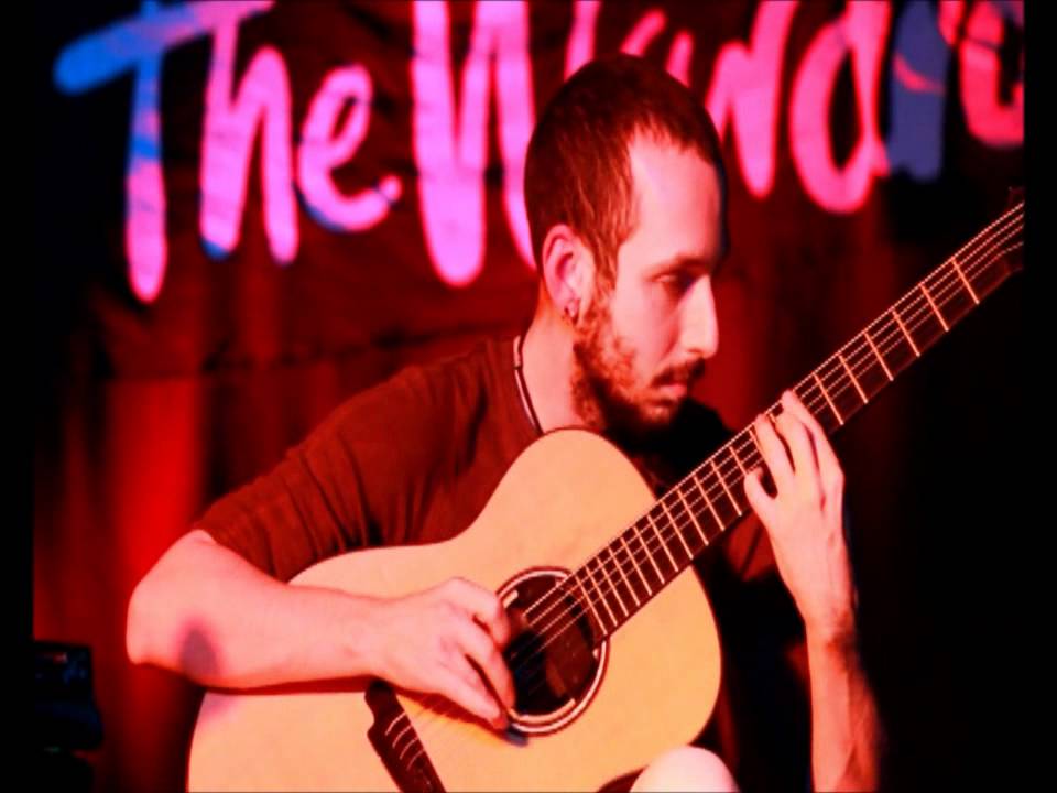 A Ripple Effect - Erik Mongrain - The Wardrobe (Leeds, UK) 29th October 2011 adlı videoyu YouTube'da izle A Ripple Effect - Erik Mongrain - The Wardrobe (Leeds, UK) 29th October 2011 adlı videoyu YouTube'da izle