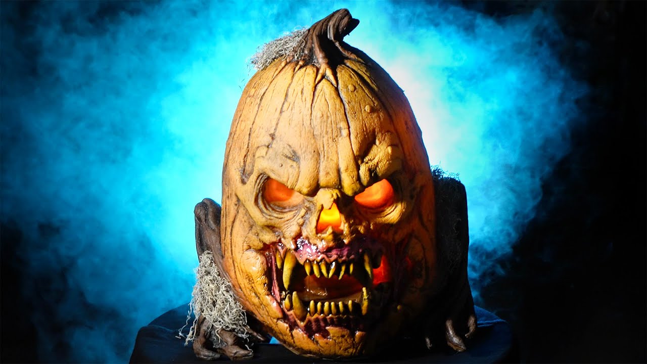 Grizzly Gourd Animatronic Scary Jack-O-Lantern for Halloween Pumpkin Patch Scene