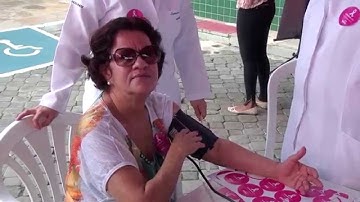 Ação do Outubro Rosa no Sesc