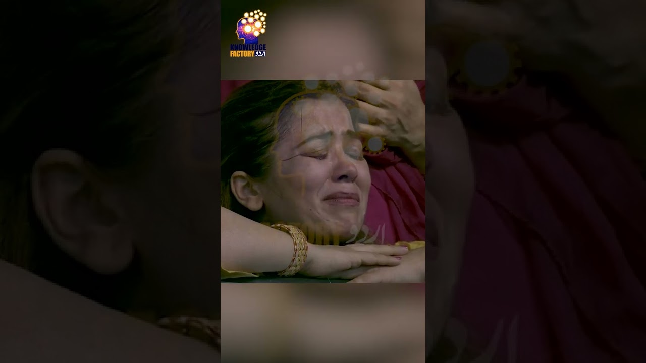 PTI Women Crying In PTI Lahore Hockey Stadium Jalsa  | 