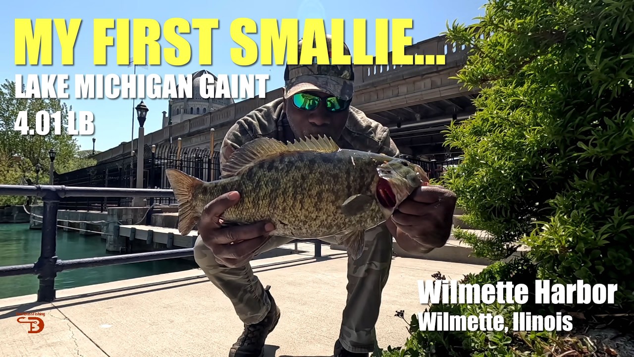 My First Lake Michigan Smallie Was 4.01 POUNDS! #smallmouthbass