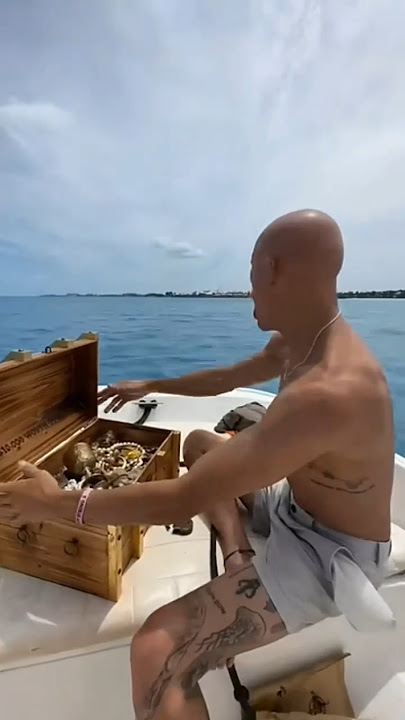 I Hid $10,000 Worth of Treasure in the Bermuda Triangle! 🏝️💰