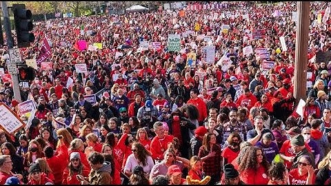 E CANADA Jiwunye, Abantu Batonzeewo Embeera, Bakooye!!