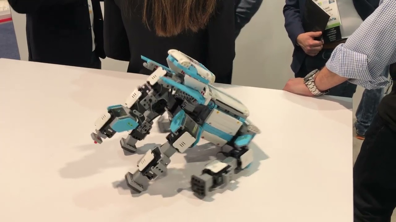 CES2018: UBTECH Robotics - The Jimu Robot Elephant Robotics