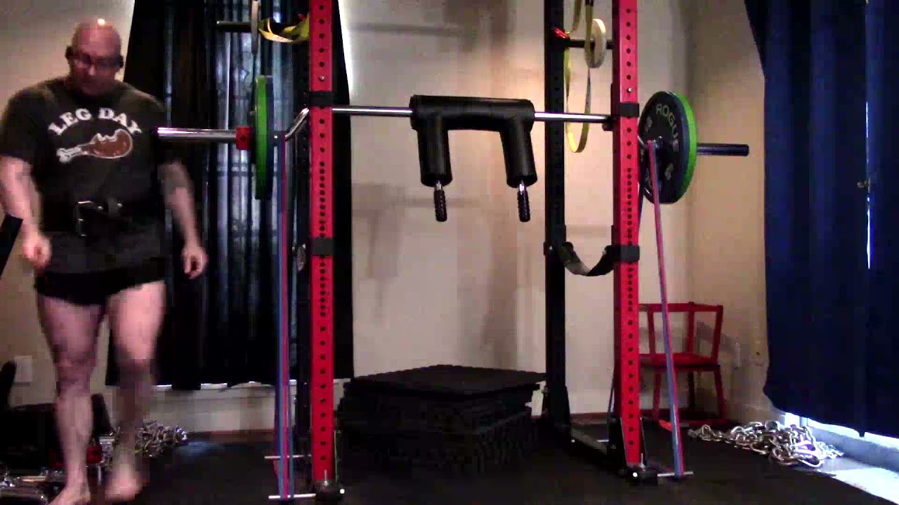 Why I Program Speed Squats As The Primary Type Of Squat For My Athletes