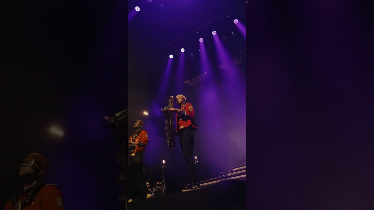 Confetti in the air, energy everywhere 🦄🎉