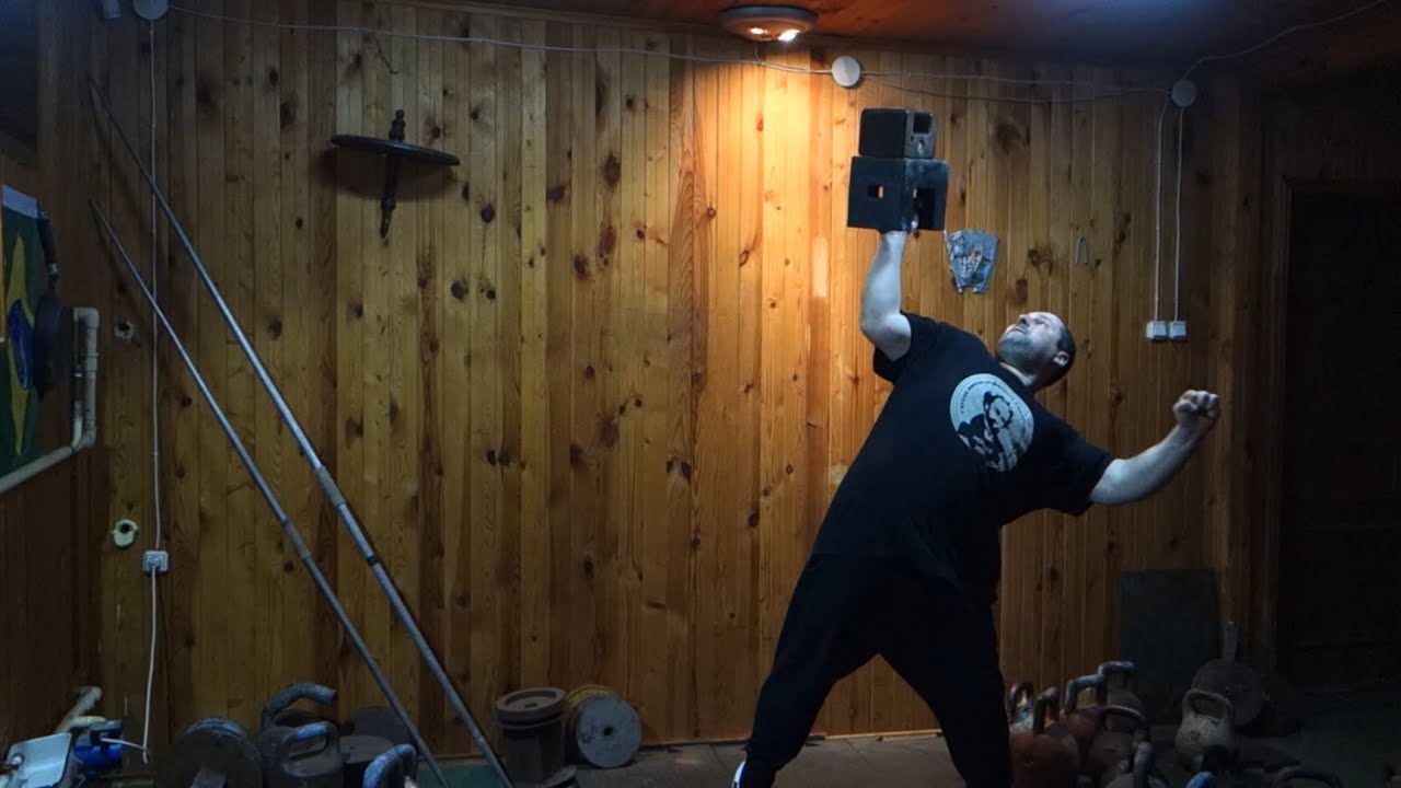 Андрей Смольников гиревик
