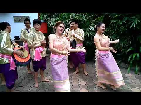 Thai long drum procession 2