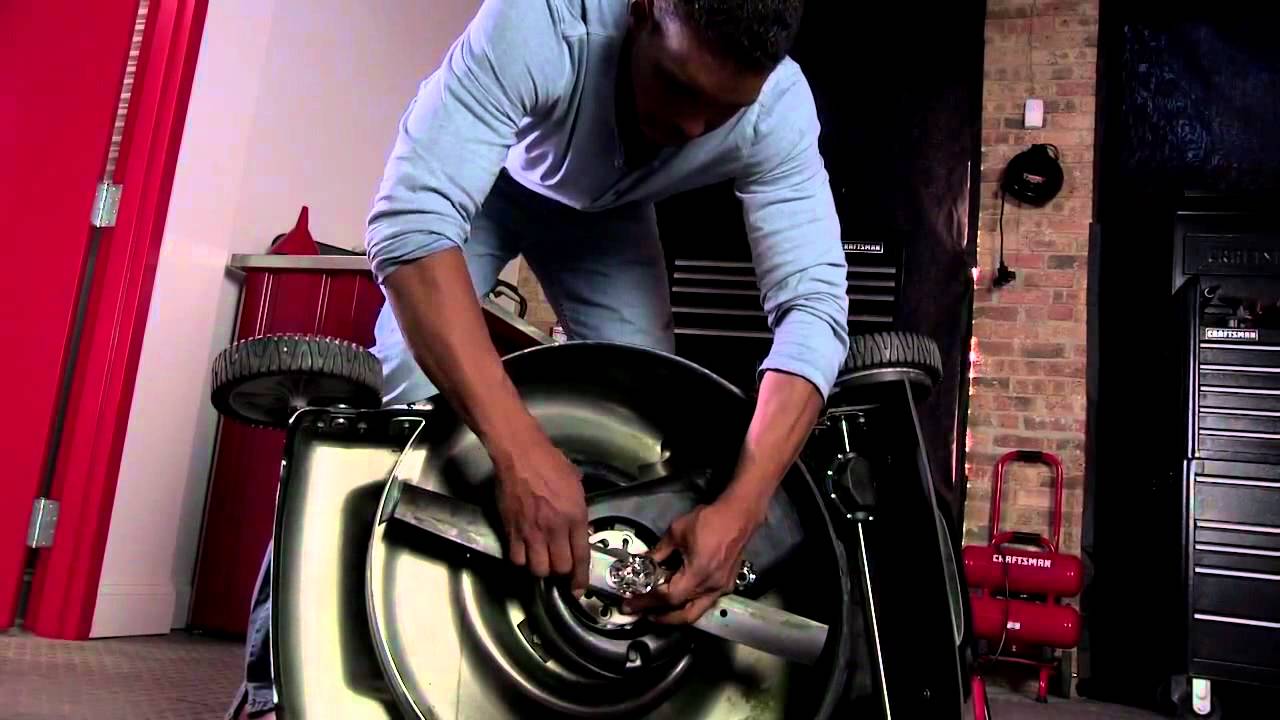 How To Change The Blade On Your Lawn Mower - YouTube