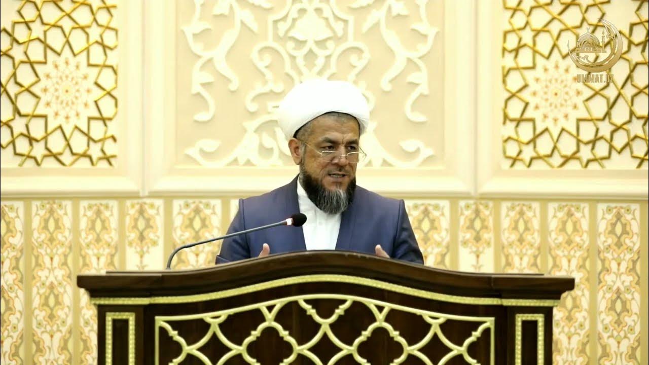 Qora fonda yalangoch qizlar, badiiy surat