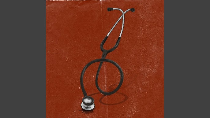 Katta kokrak bilan xalat ichida porno