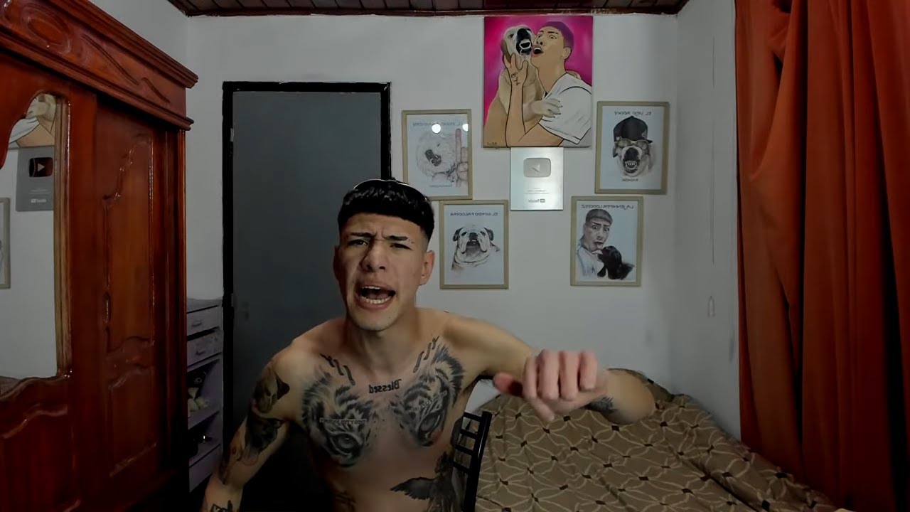 ESCOBEDITO SE AGARRO A PIÑAS CON EL MANAGER DE OKY