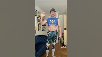 Happy Halloween from Pathfinder 1982. #halloween2022 #pathfinder #apexlegends