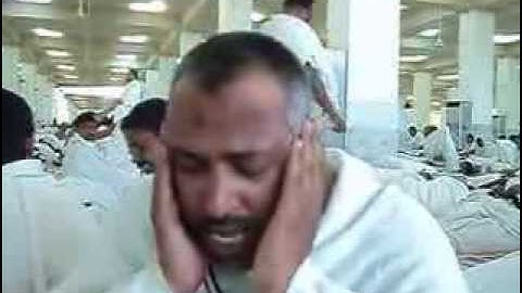 القارئ ممدوح عبدالستار سورة الحج من مسجد نمرة يوم عرفة مع مسلمين من دول متعدده