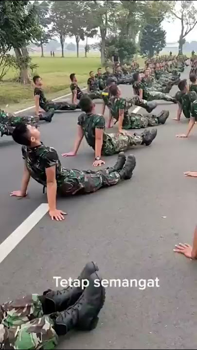 penguatan otot perut ,tangan dan kaki. #shorts #4000jamtayang #youtuberpemula #tni