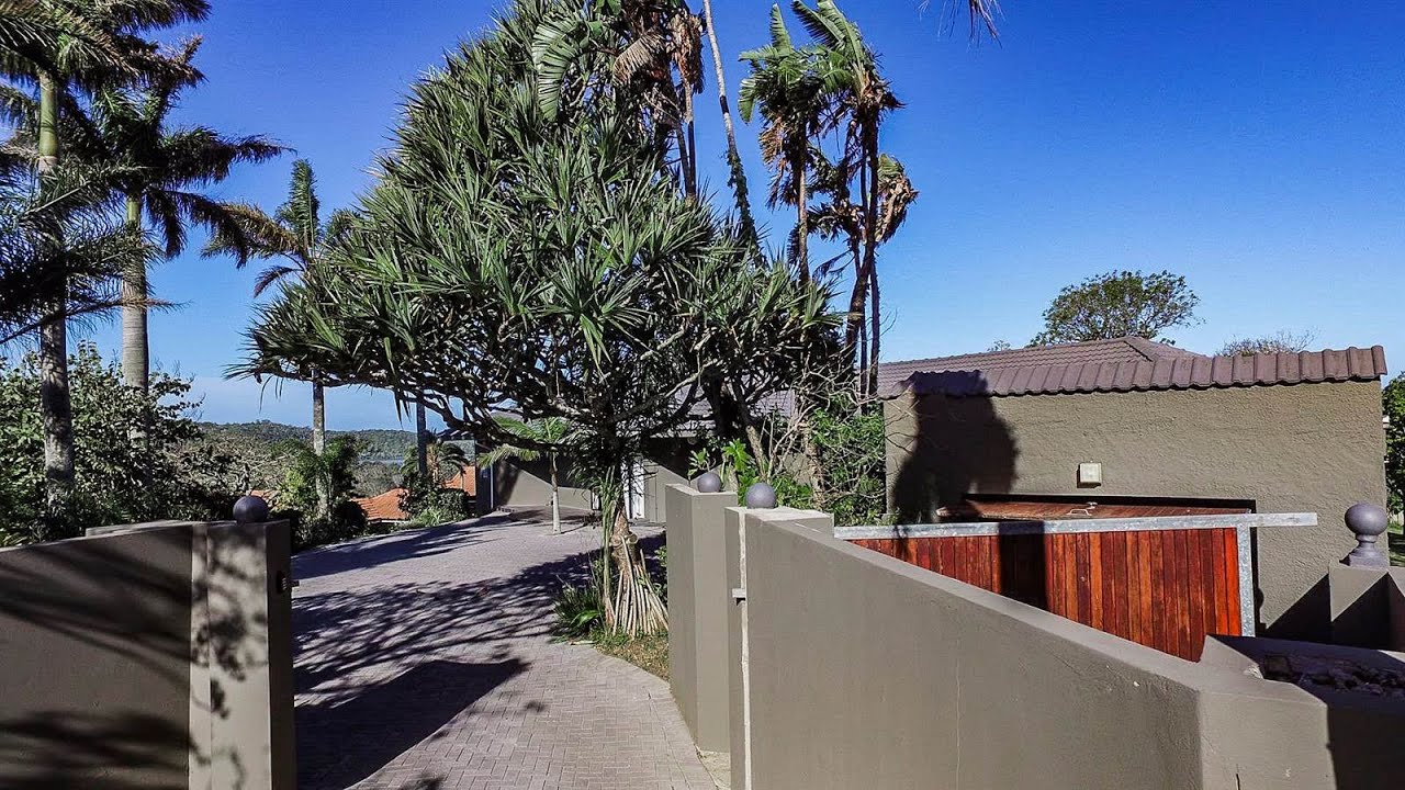 7 Bedroom House for sale in Eastern Cape East London To The Wild