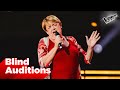 Felicita canta “La pelle nera” di Nino Ferrer | The Voice Senior Italy Blind Auditions