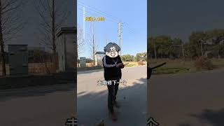 The first-person perspective takes you on an immersive experience of a day as a major vehi screenshot 5