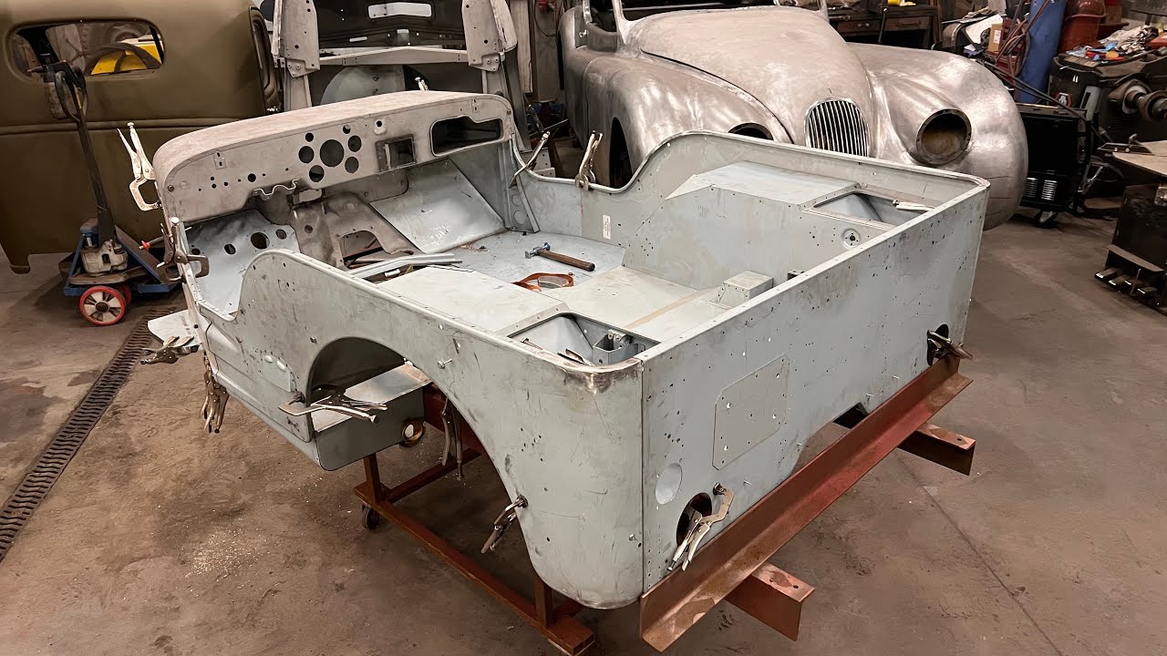 Projekt na MAJÓWKĘ? Buduję karoserię Willys MB / Ford GPW 11 lat Carrington Serwis 