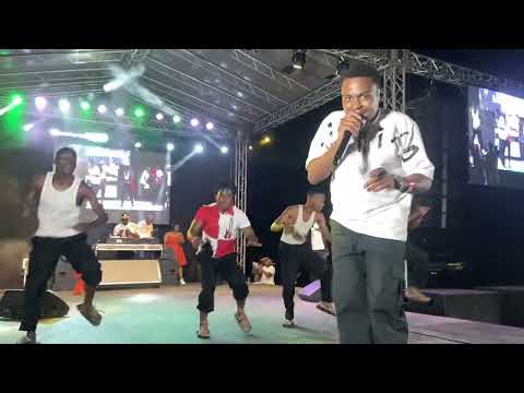 Mjolisi - Ubambo Lwami live performance 