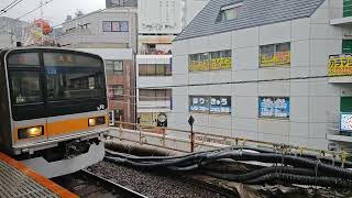 中央線 209系1000番台 ﾄﾀT82編成 中央特快高尾行き 神田駅到着〜発車