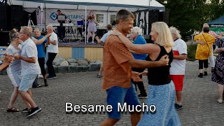 Besame Mucho - Sanni Siiskonen & Matti Laitiainen & Erkki Viljakainen