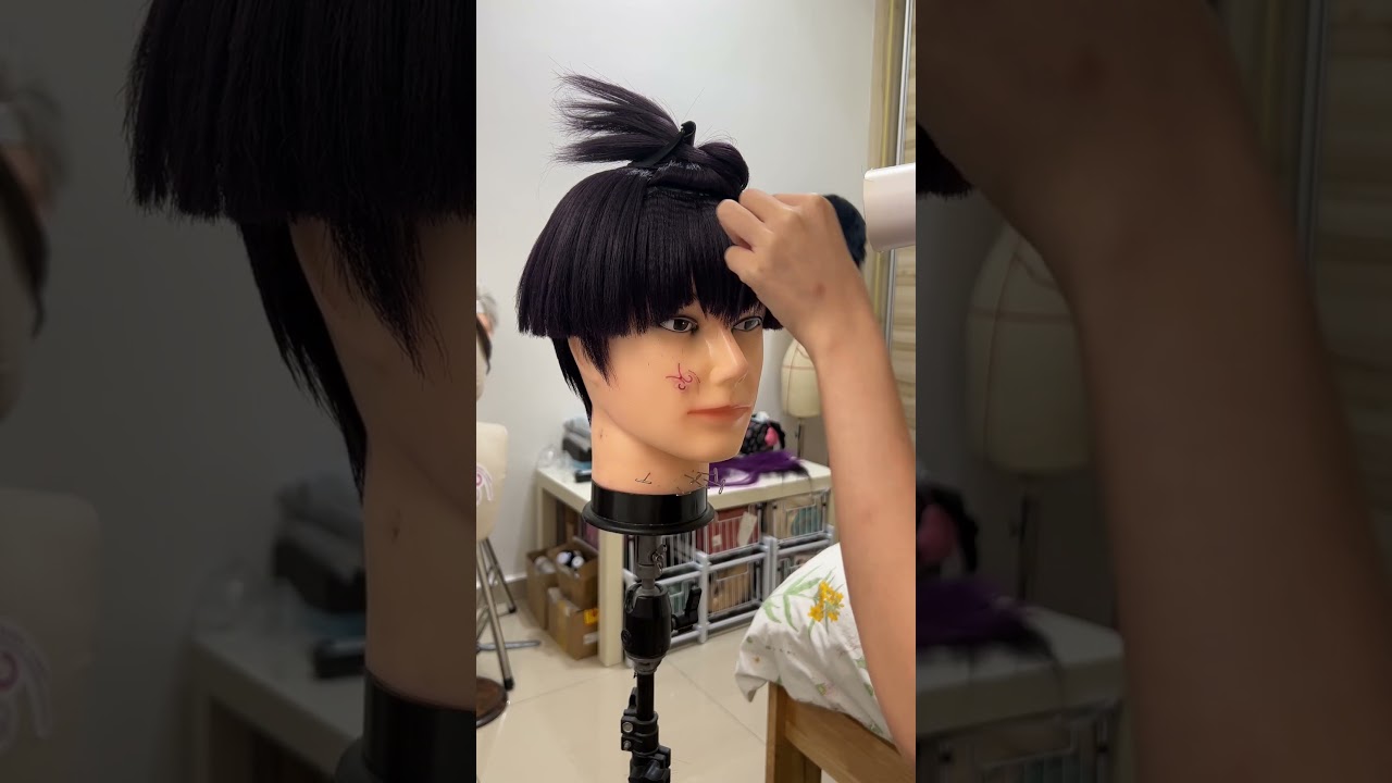is this how hoshina from kaiju no.8 gets ready every morning? #cosplay #wigs #cosplaycostume